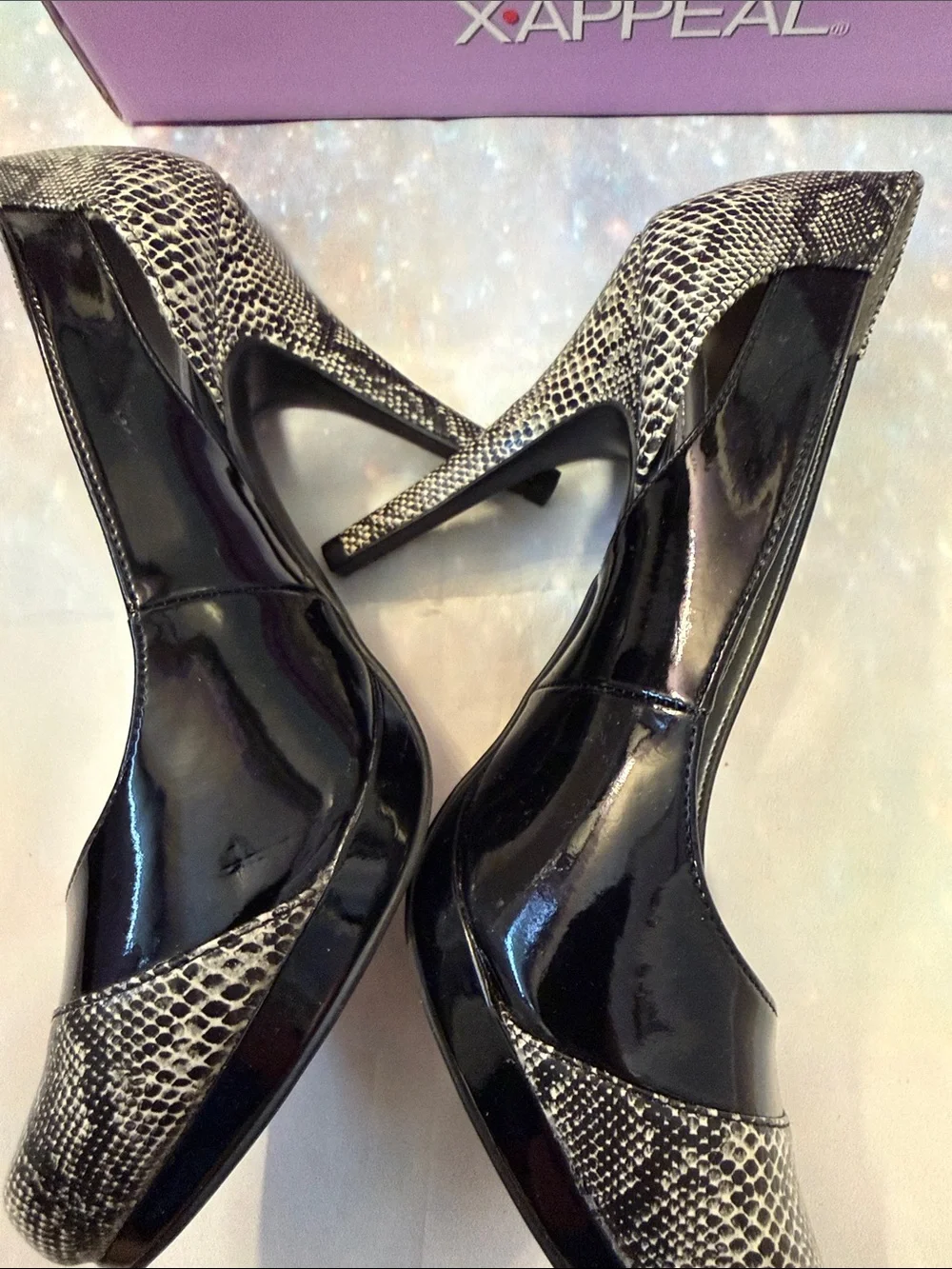 Xappeal Black Patent and Gray Snake-Print Pointed Toe Pumps 8